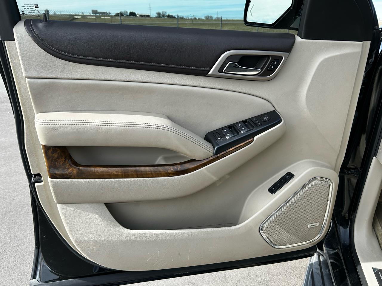 GMC Yukon Denali 4WD 2015