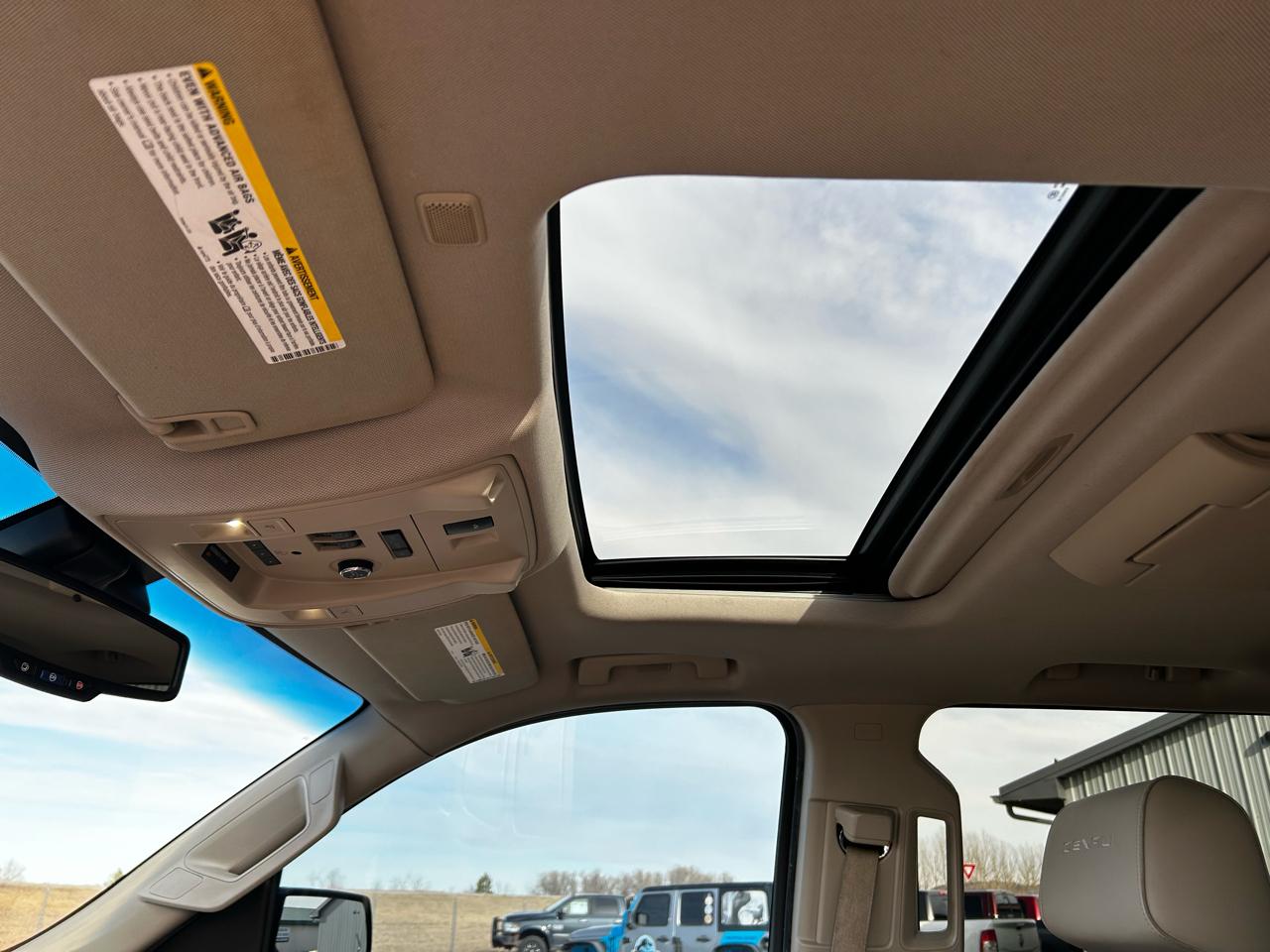 GMC Yukon Denali 4WD 2015