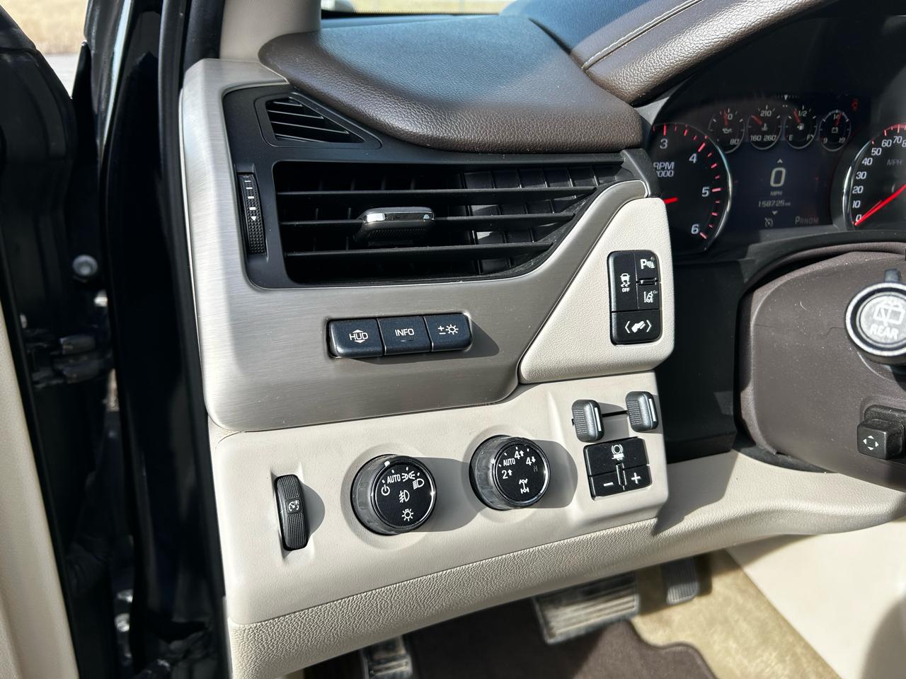 GMC Yukon Denali 4WD 2015