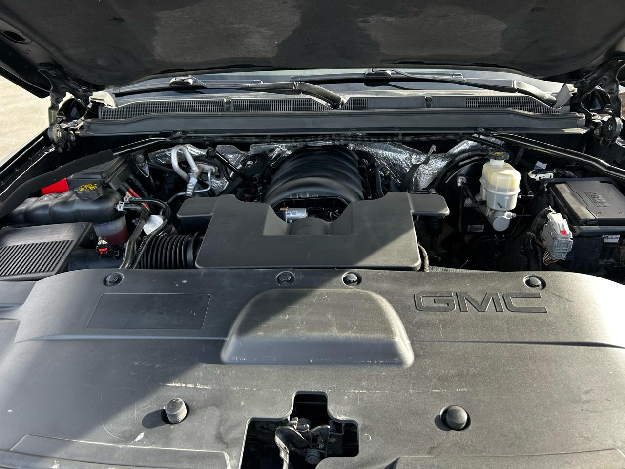 GMC Yukon Denali 4WD 2015