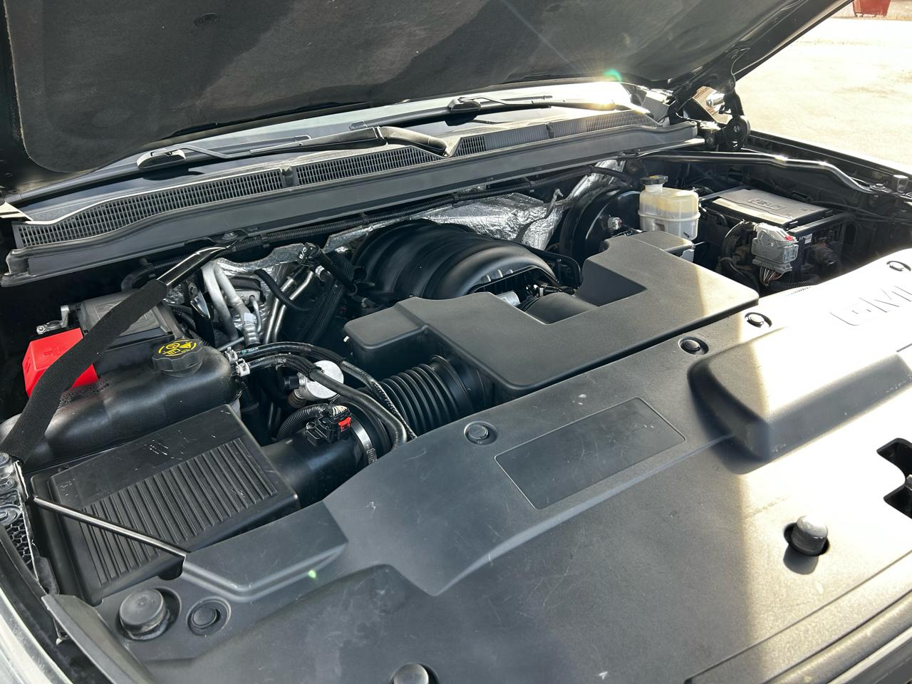 GMC Yukon Denali 4WD 2015