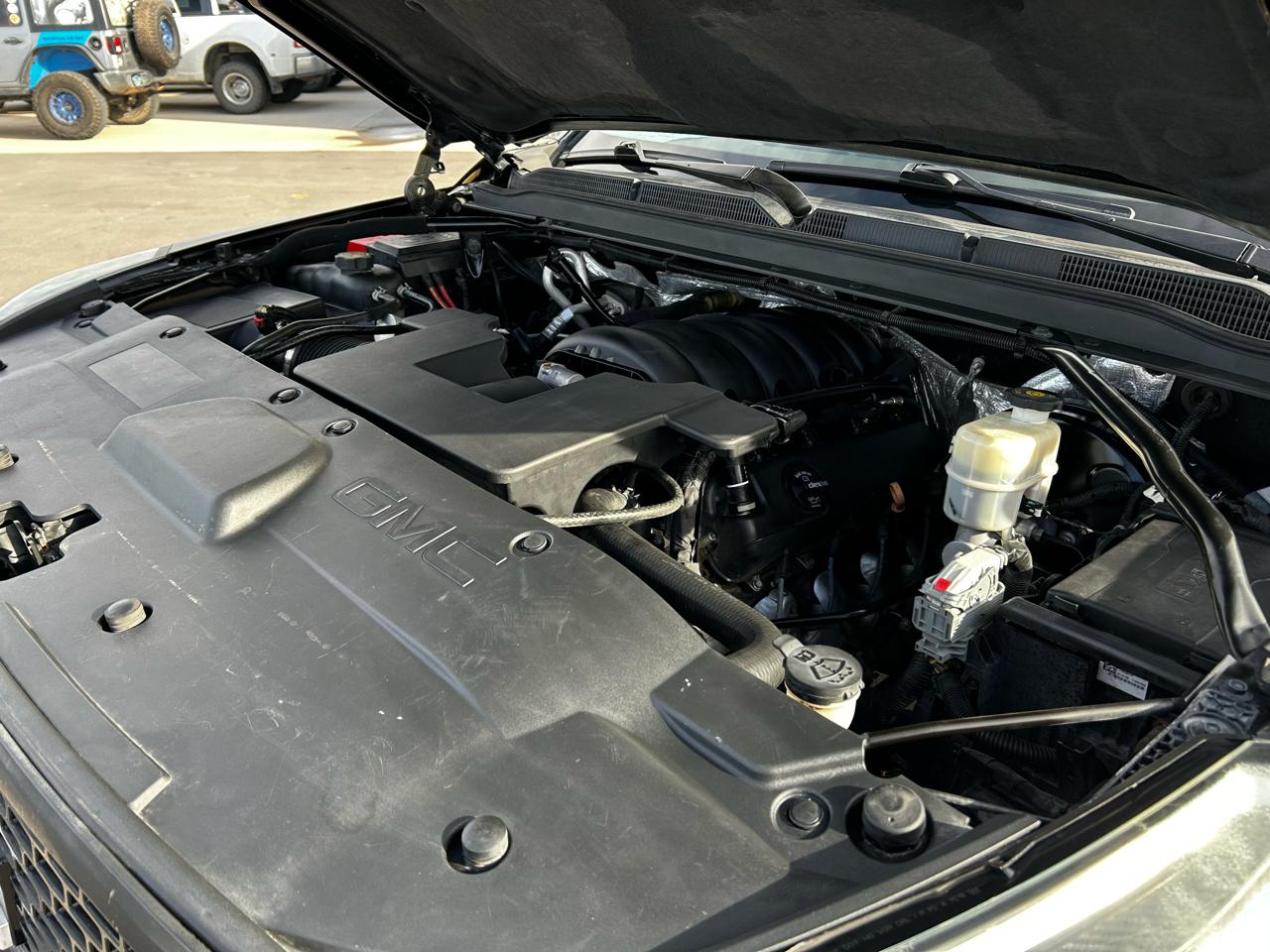 GMC Yukon Denali 4WD 2015