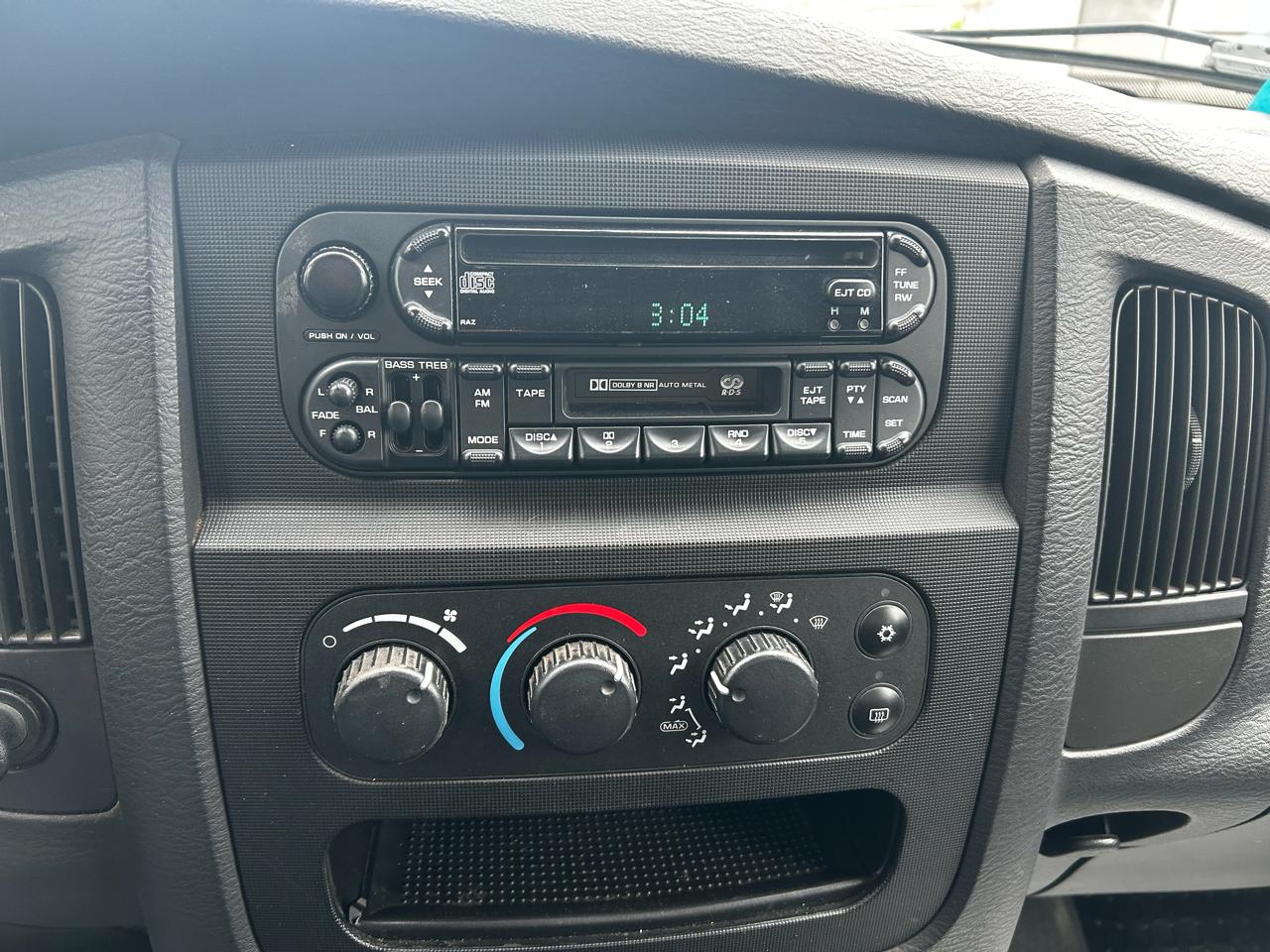 Dodge Ram 1500 SLT Quad Cab Short Bed 4WD 2003