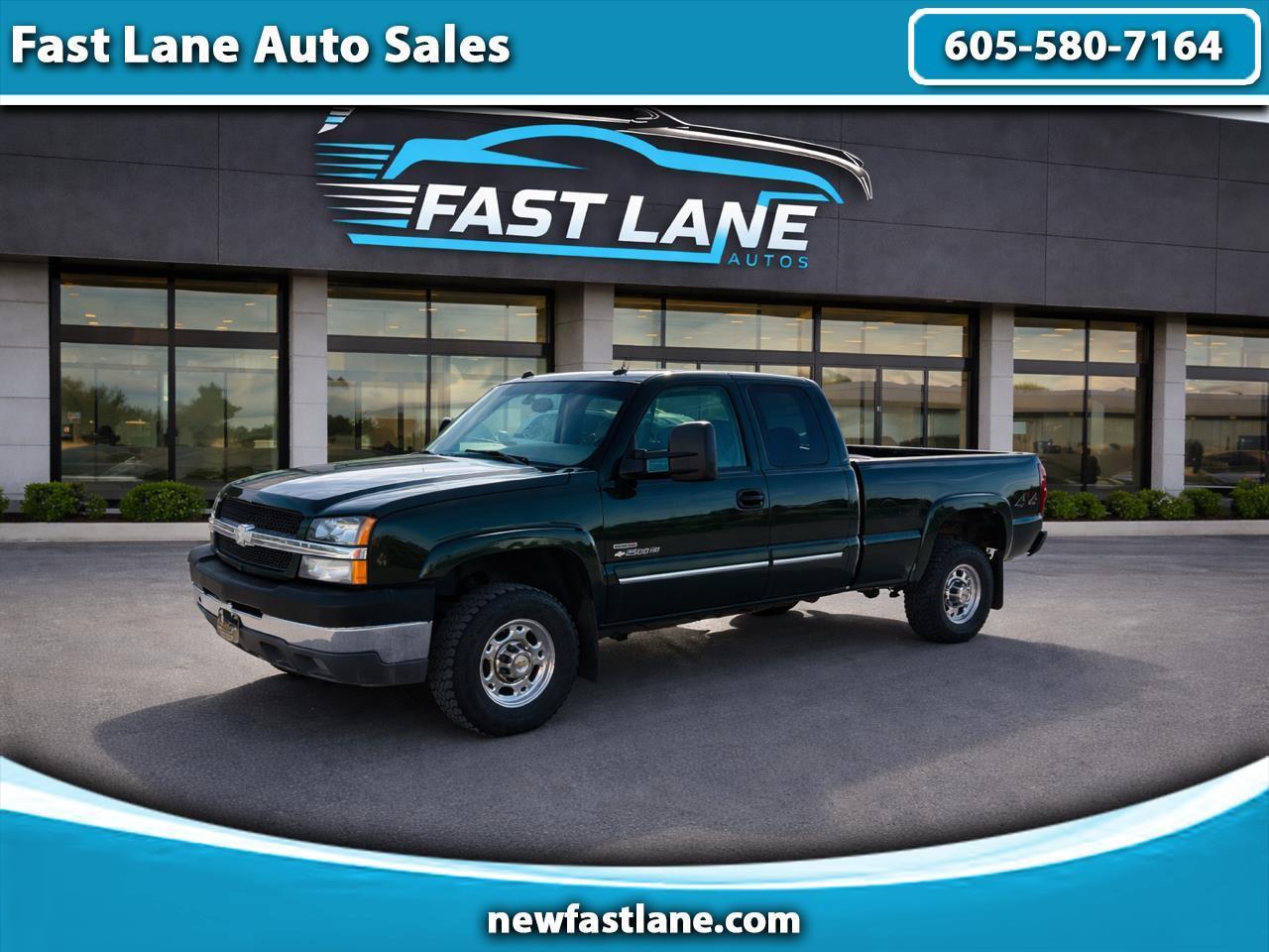 Chevrolet Silverado 2500HD LT Ext. Cab Short Bed 4WD 2004