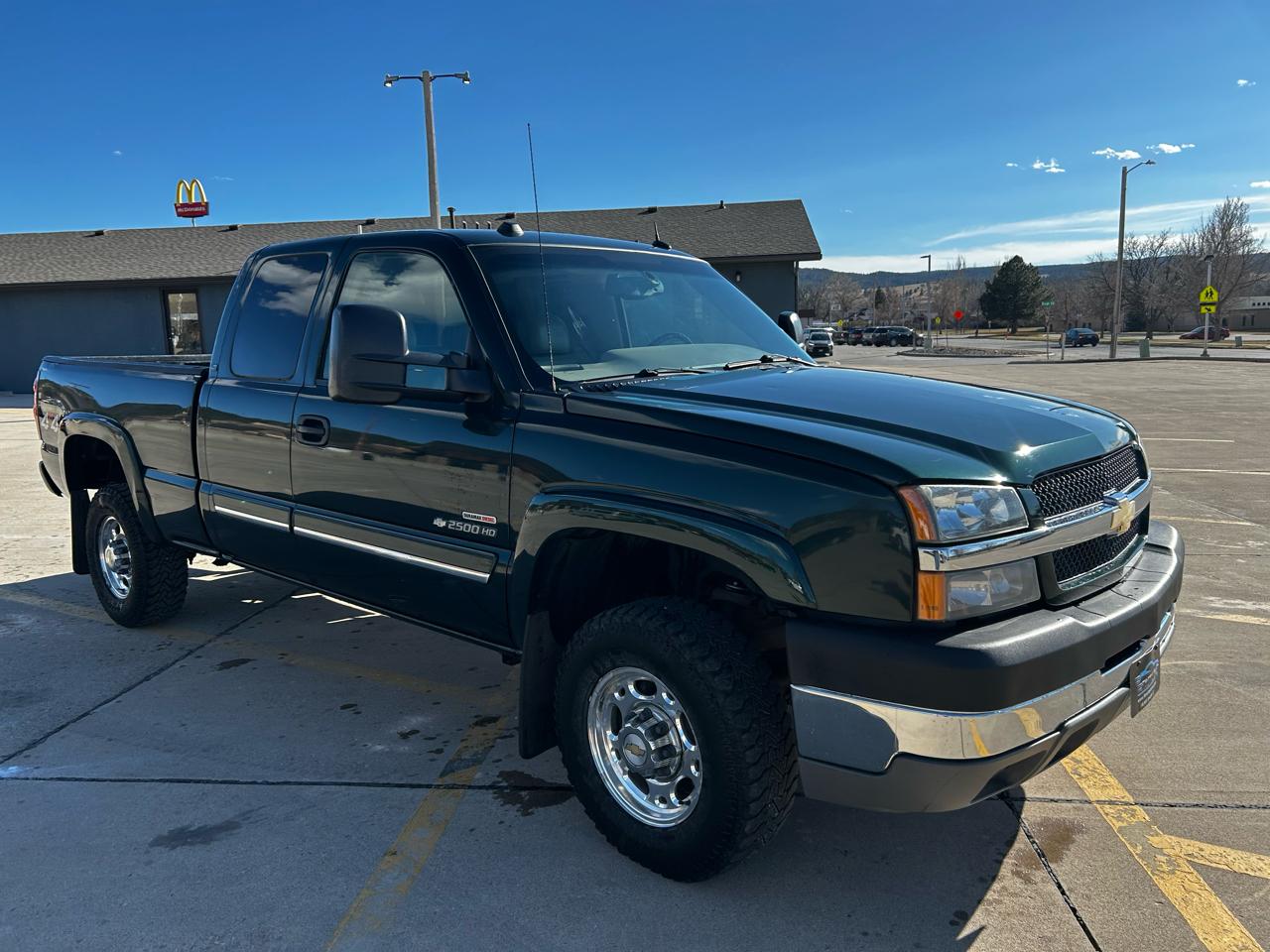 Chevrolet Silverado 2500HD LT Ext. Cab Short Bed 4WD 2004