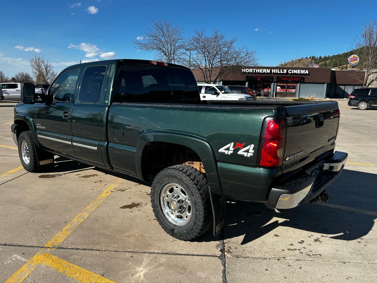 Chevrolet Silverado 2500HD LT Ext. Cab Short Bed 4WD 2004