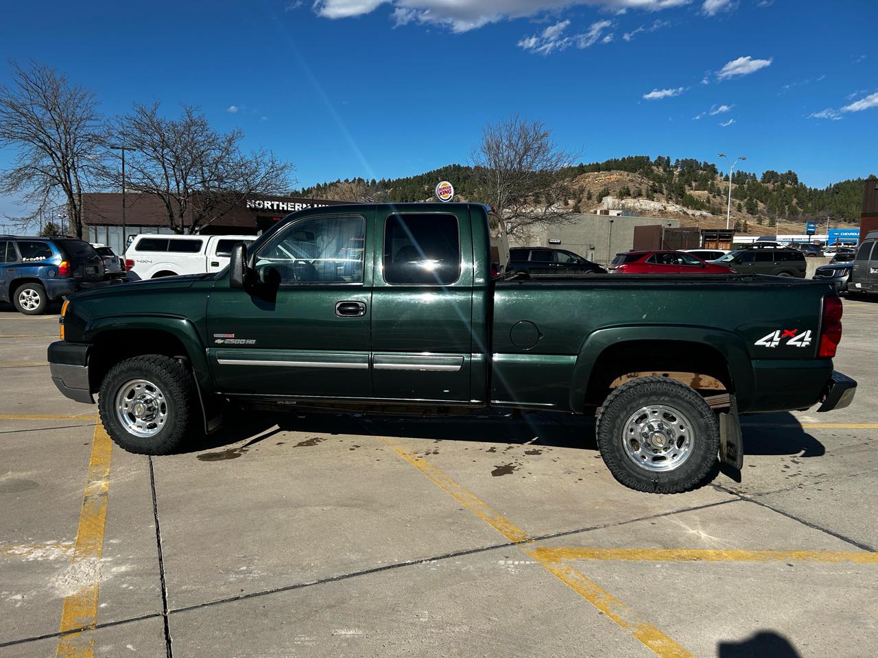 Chevrolet Silverado 2500HD LT Ext. Cab Short Bed 4WD 2004