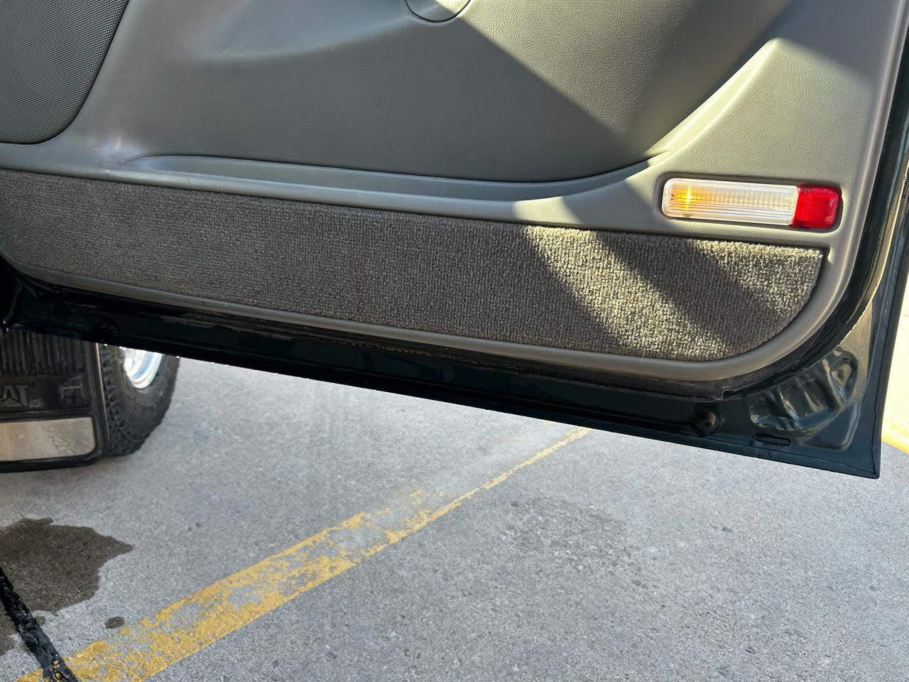 Chevrolet Silverado 2500HD LT Ext. Cab Short Bed 4WD 2004