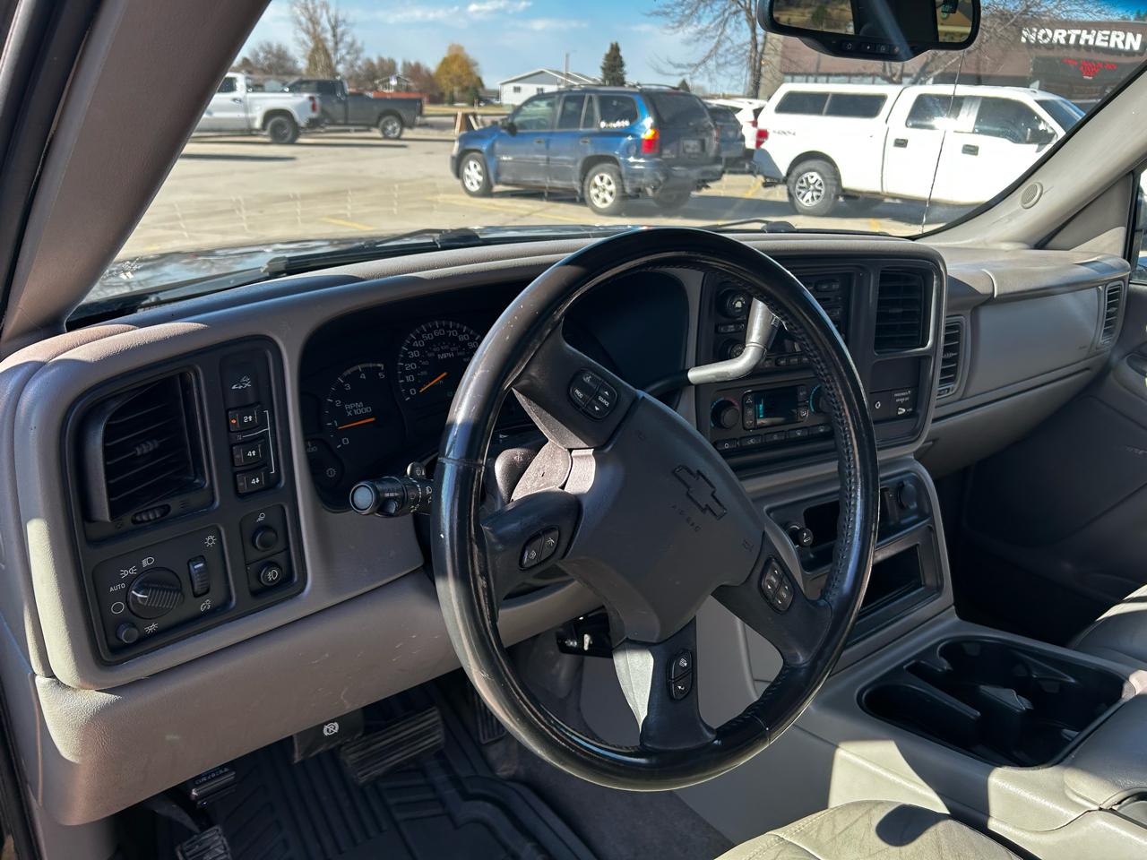 Chevrolet Silverado 2500HD LT Ext. Cab Short Bed 4WD 2004
