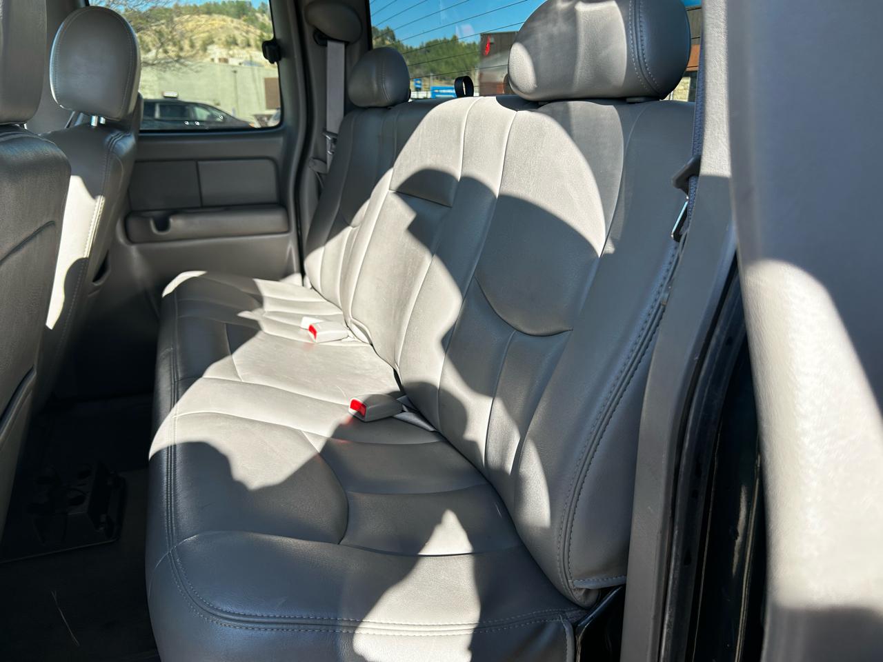 Chevrolet Silverado 2500HD LT Ext. Cab Short Bed 4WD 2004