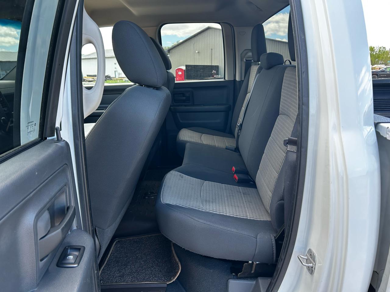 RAM 1500 SLT Quad Cab 4WD 2011