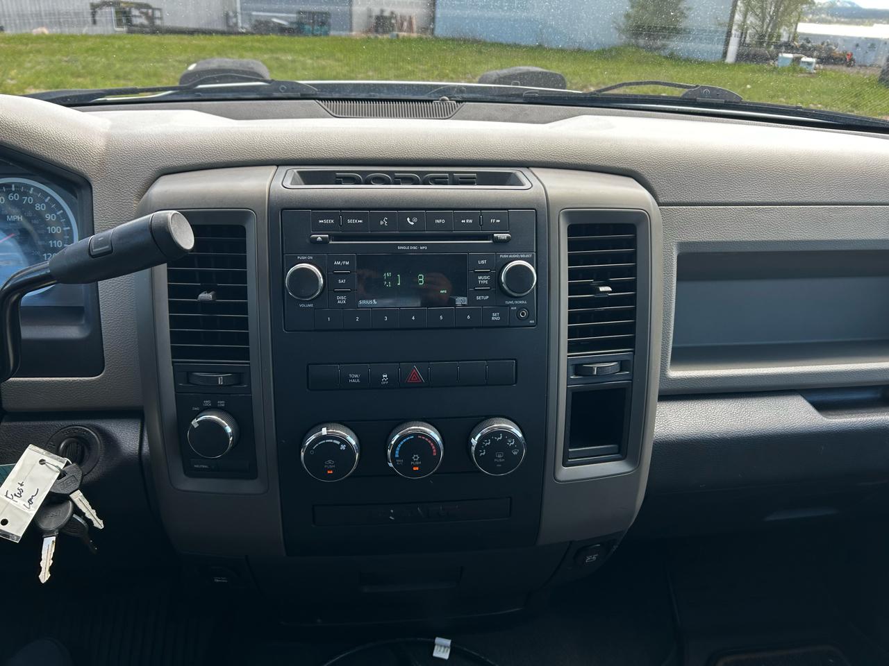 RAM 1500 SLT Quad Cab 4WD 2011