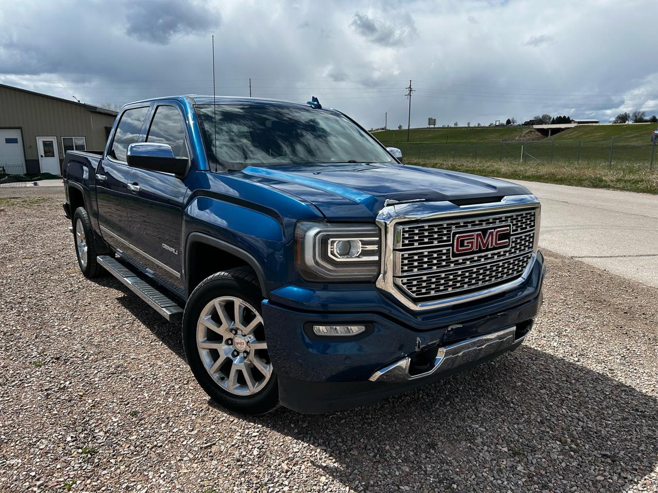 GMC Sierra 1500 Denali Crew Cab Long Box 4WD 2016