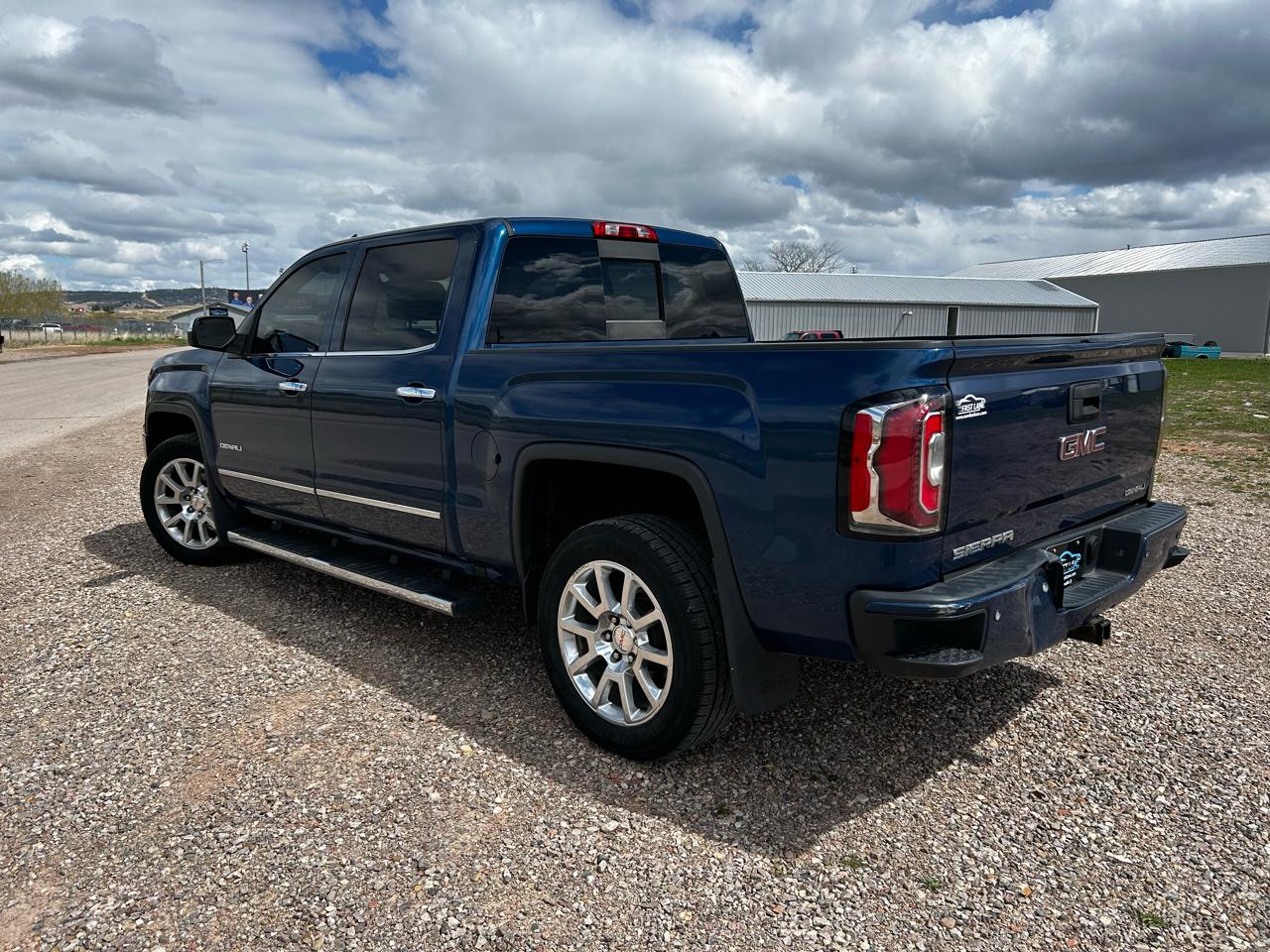 GMC Sierra 1500 Denali Crew Cab Long Box 4WD 2016