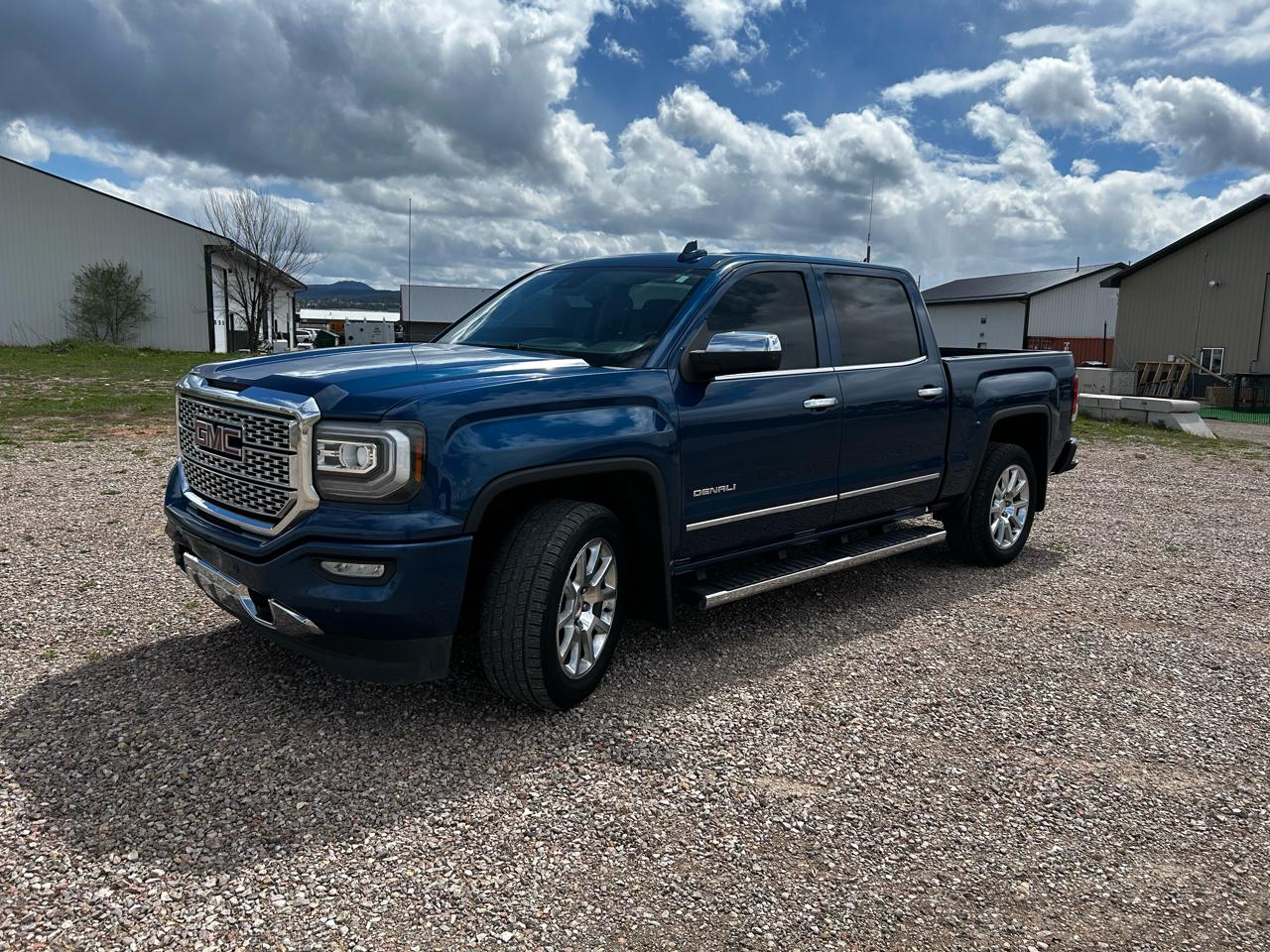 GMC Sierra 1500 Denali Crew Cab Long Box 4WD 2016