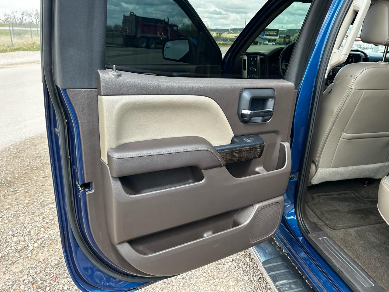 GMC Sierra 1500 Denali Crew Cab Long Box 4WD 2016
