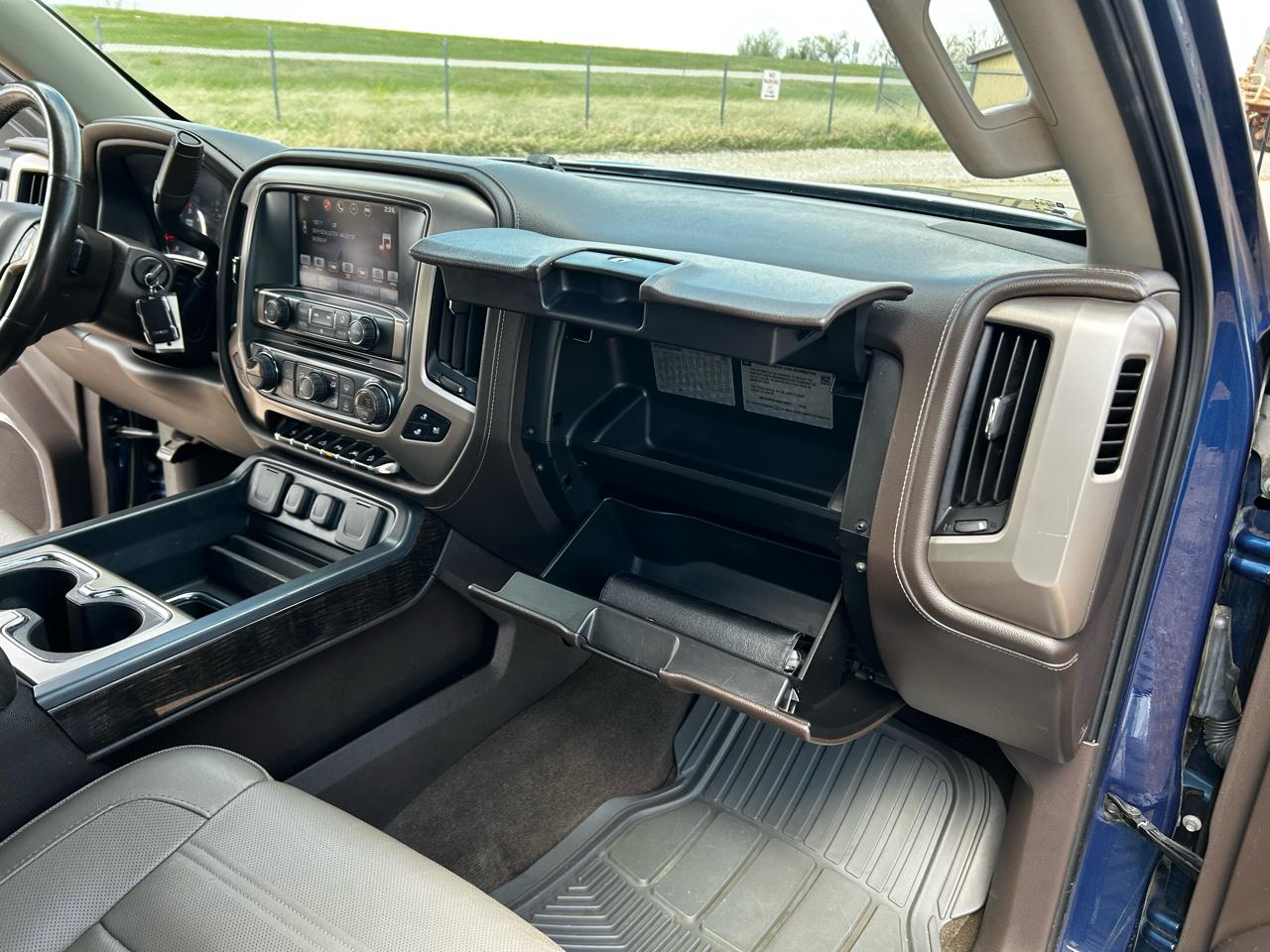 GMC Sierra 1500 Denali Crew Cab Long Box 4WD 2016