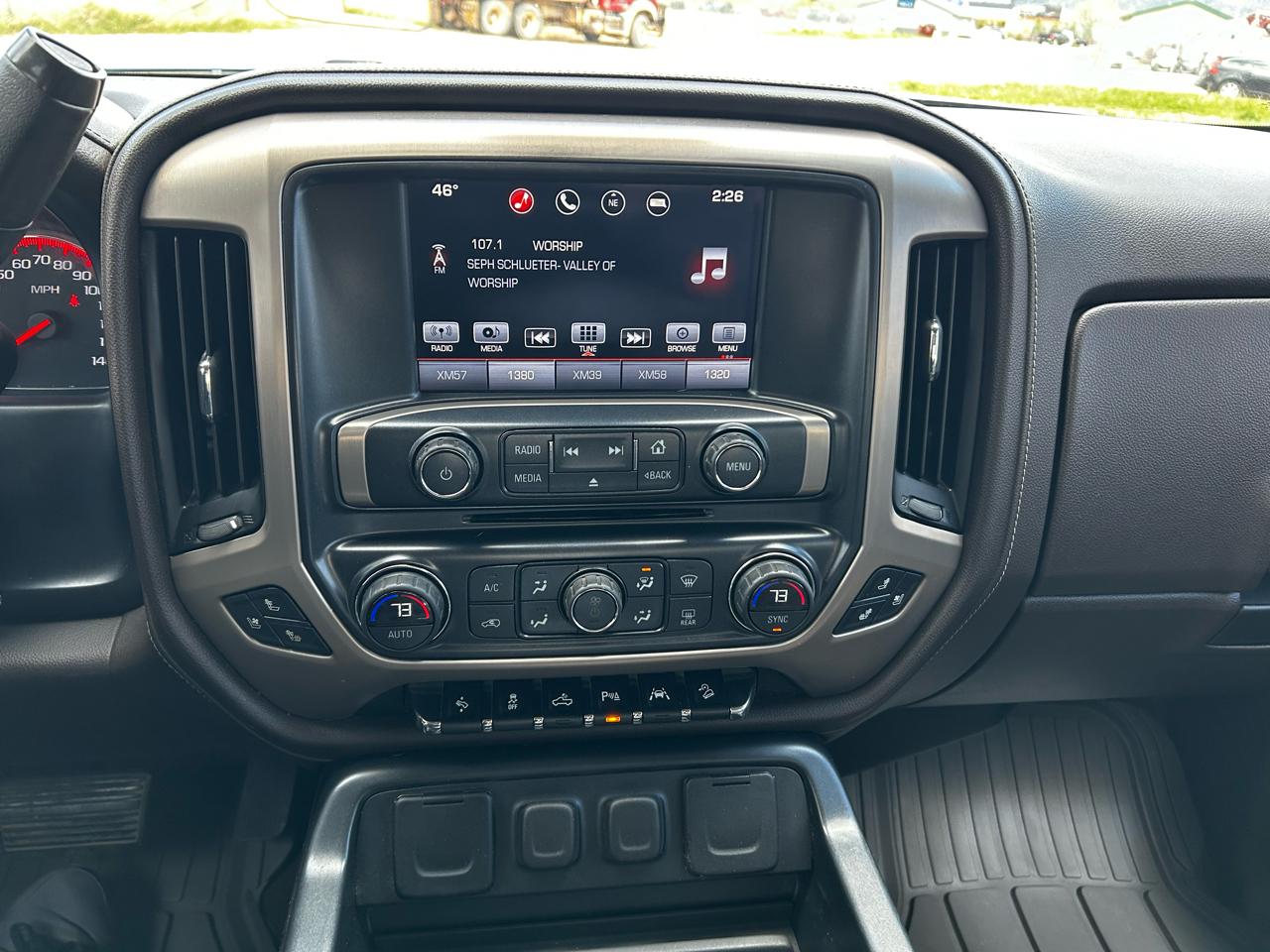 GMC Sierra 1500 Denali Crew Cab Long Box 4WD 2016