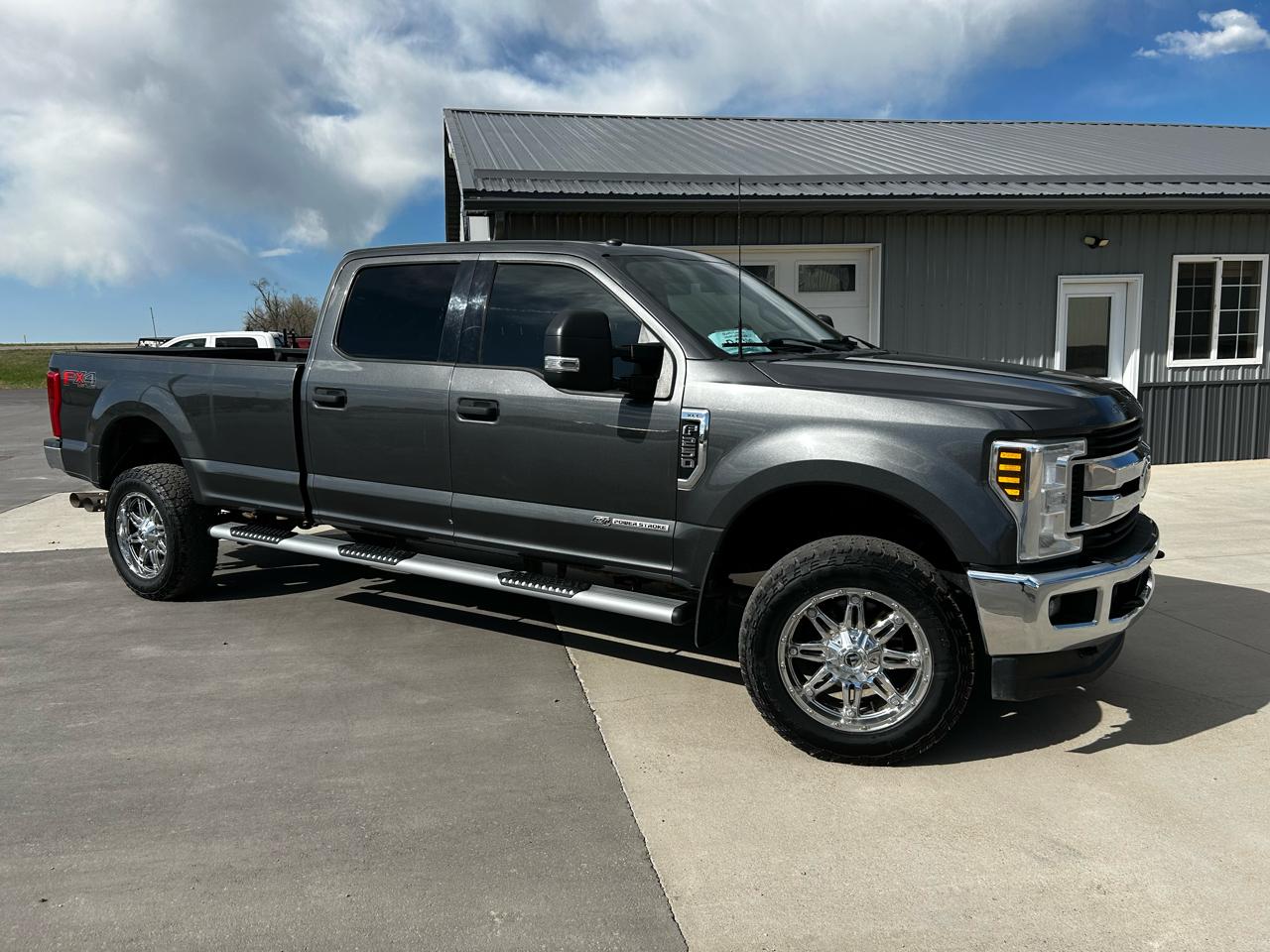 Ford F-250 SD XLT Crew Cab 4WD 2018