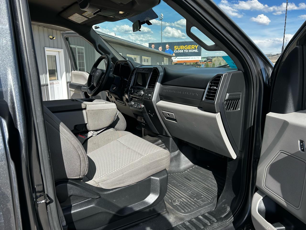 Ford F-250 SD XLT Crew Cab 4WD 2018