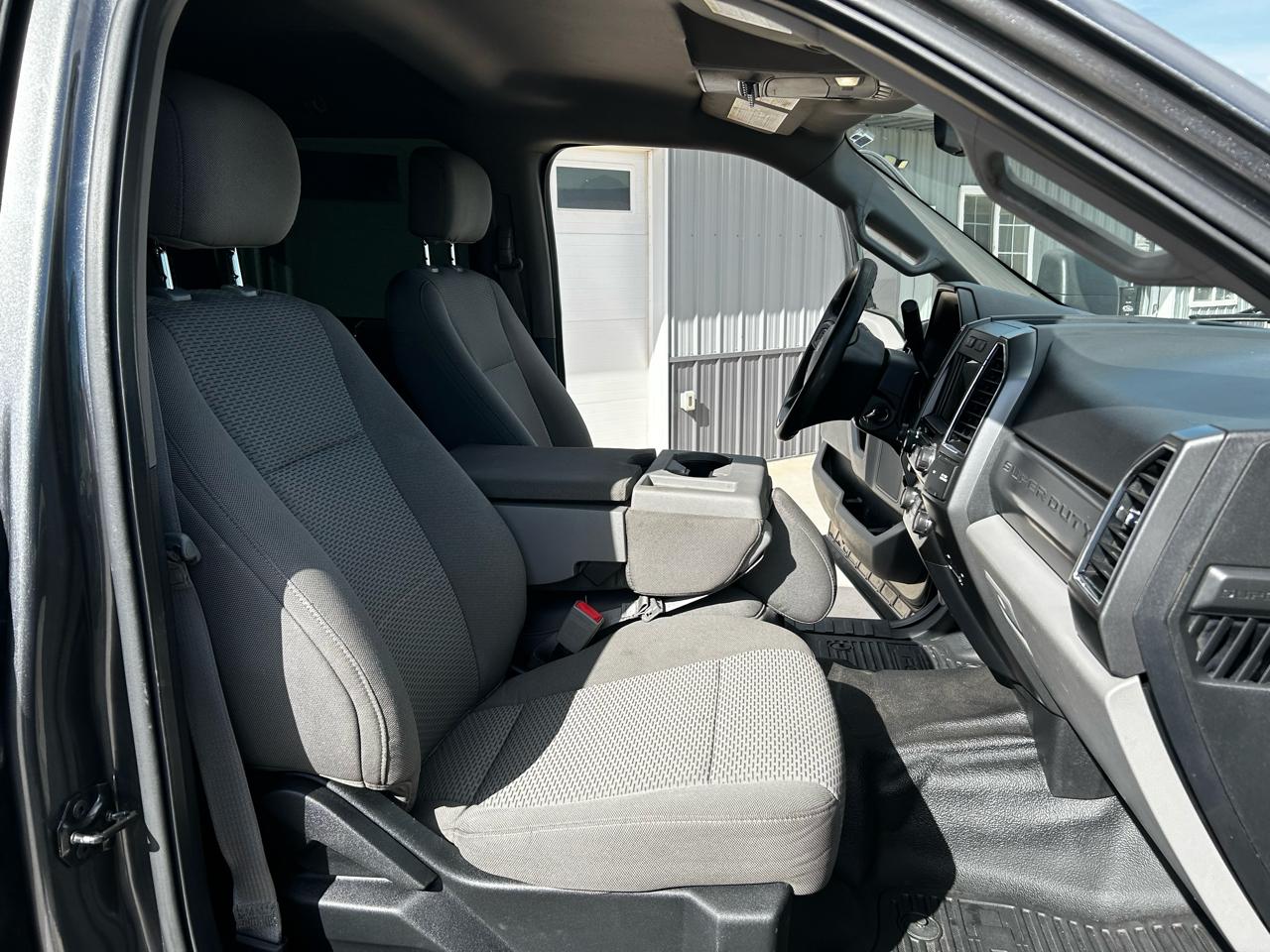 Ford F-250 SD XLT Crew Cab 4WD 2018