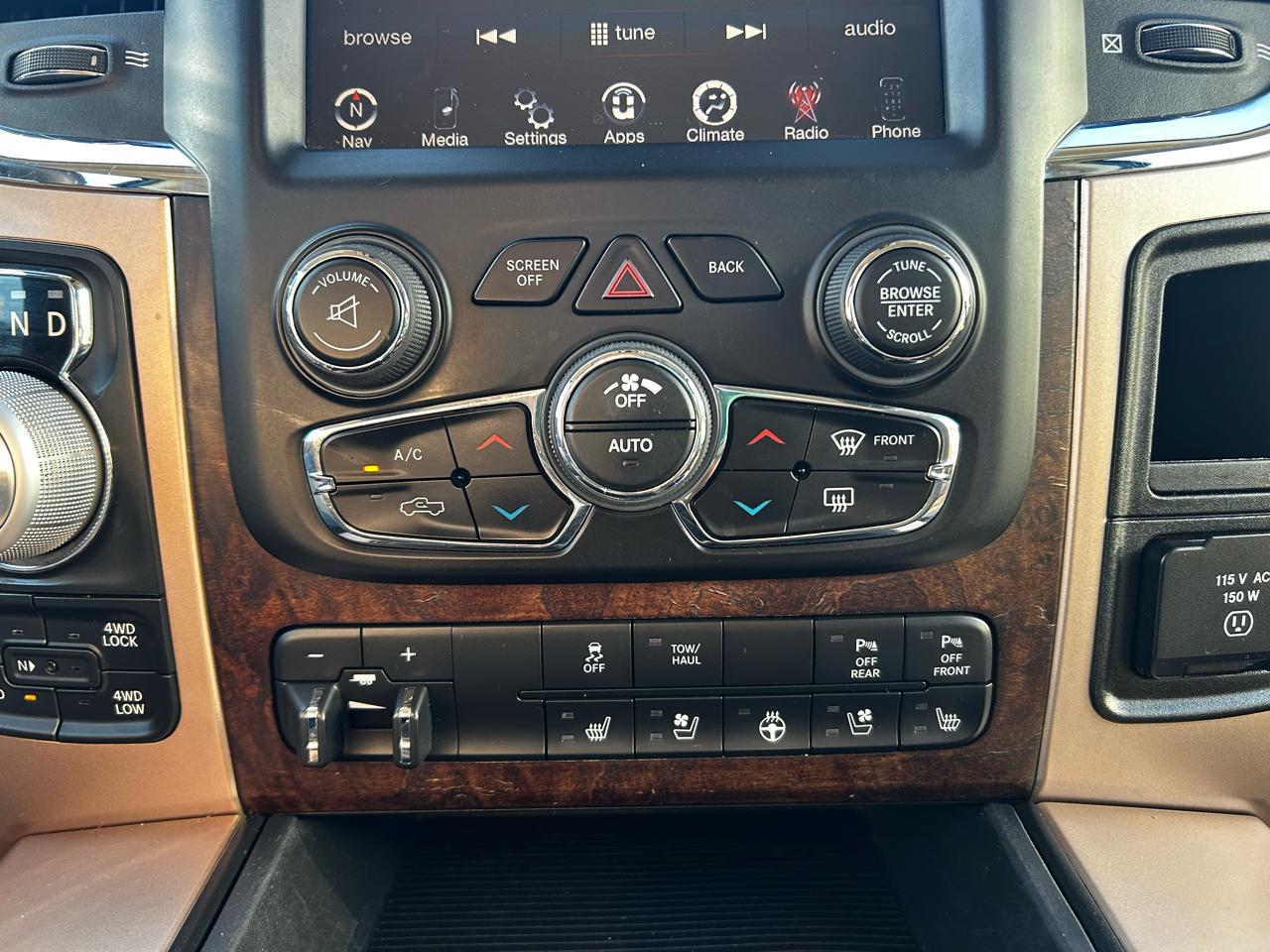 RAM 1500 Laramie Longhorn Edition Crew Cab LWB 4WD 2014