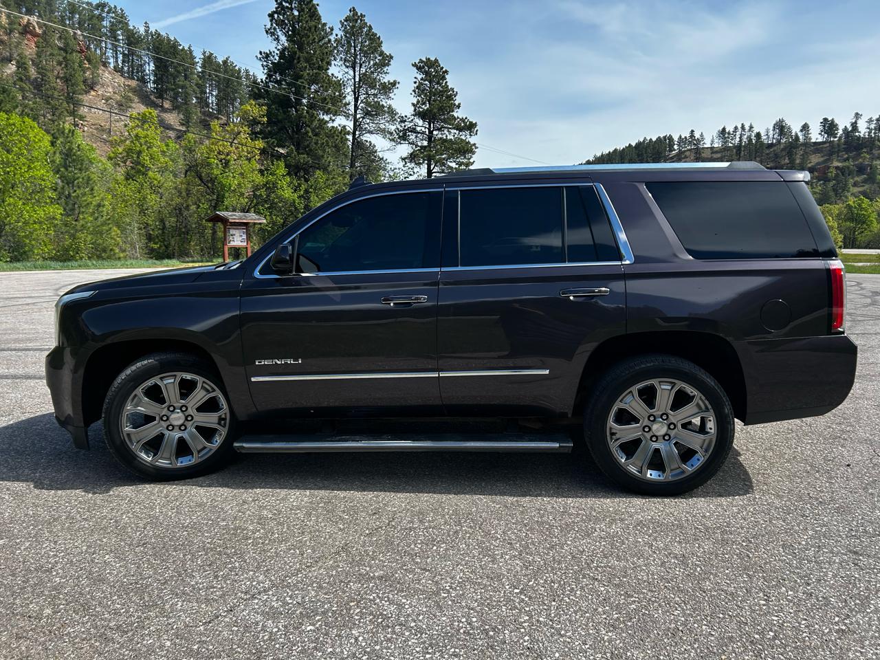 GMC Yukon Denali 4WD 2015