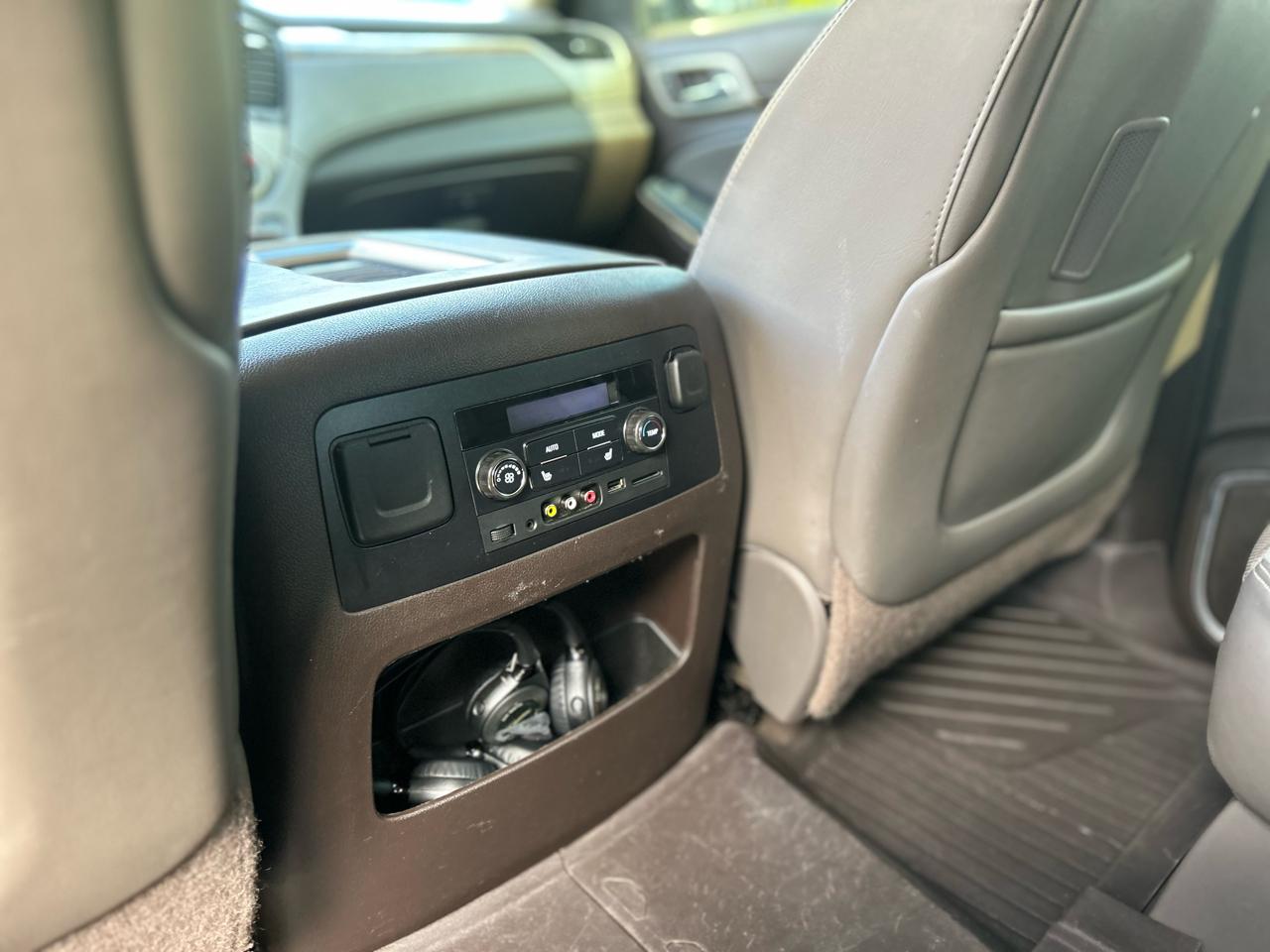 GMC Yukon Denali 4WD 2015