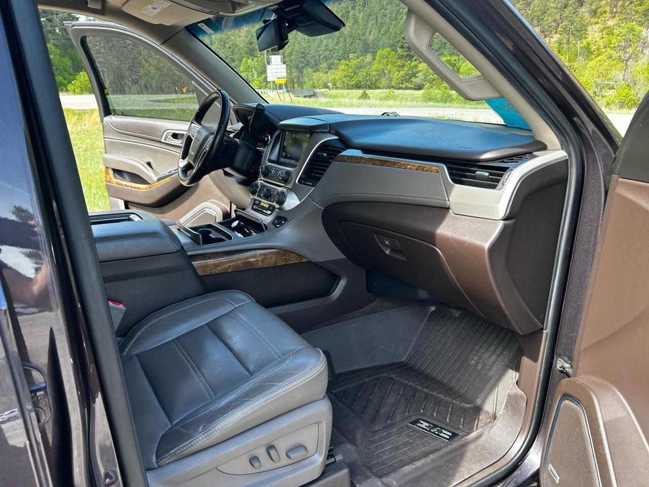 GMC Yukon Denali 4WD 2015