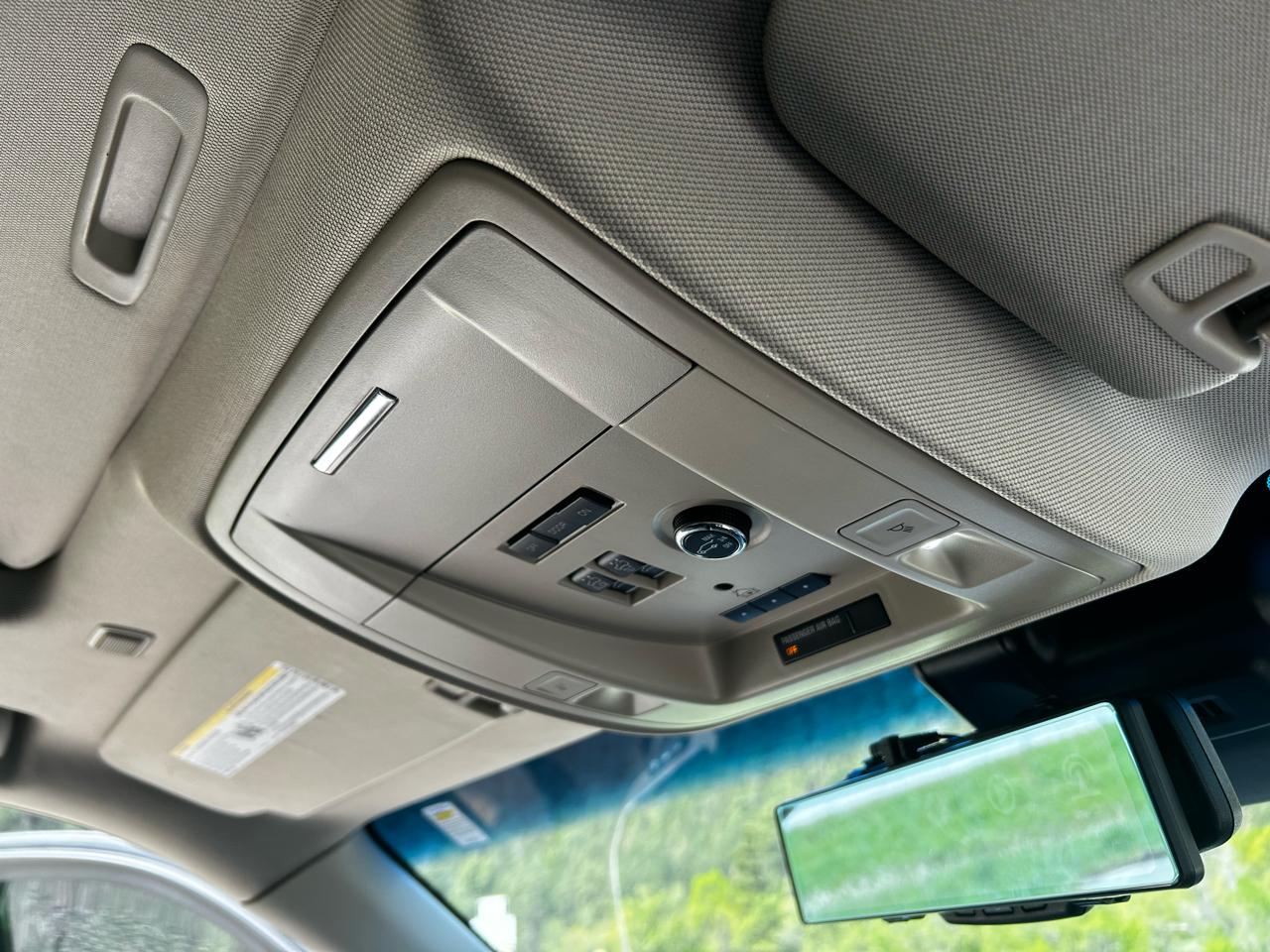GMC Yukon Denali 4WD 2015