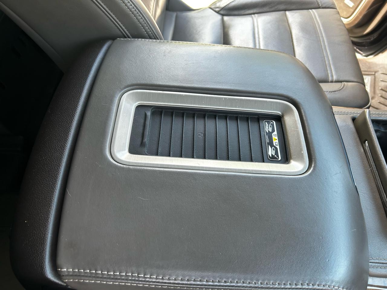 GMC Yukon Denali 4WD 2015