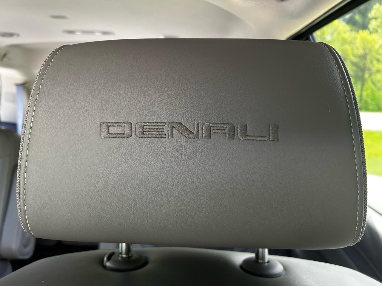 GMC Yukon Denali 4WD 2015