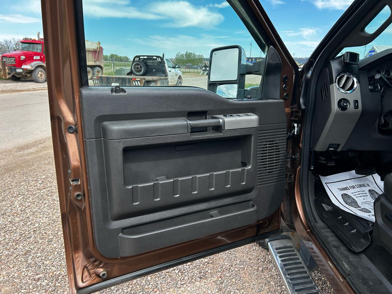 Ford F-350 SD King Ranch Crew Cab 4WD 2011