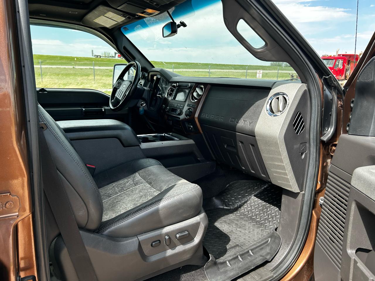 Ford F-350 SD King Ranch Crew Cab 4WD 2011