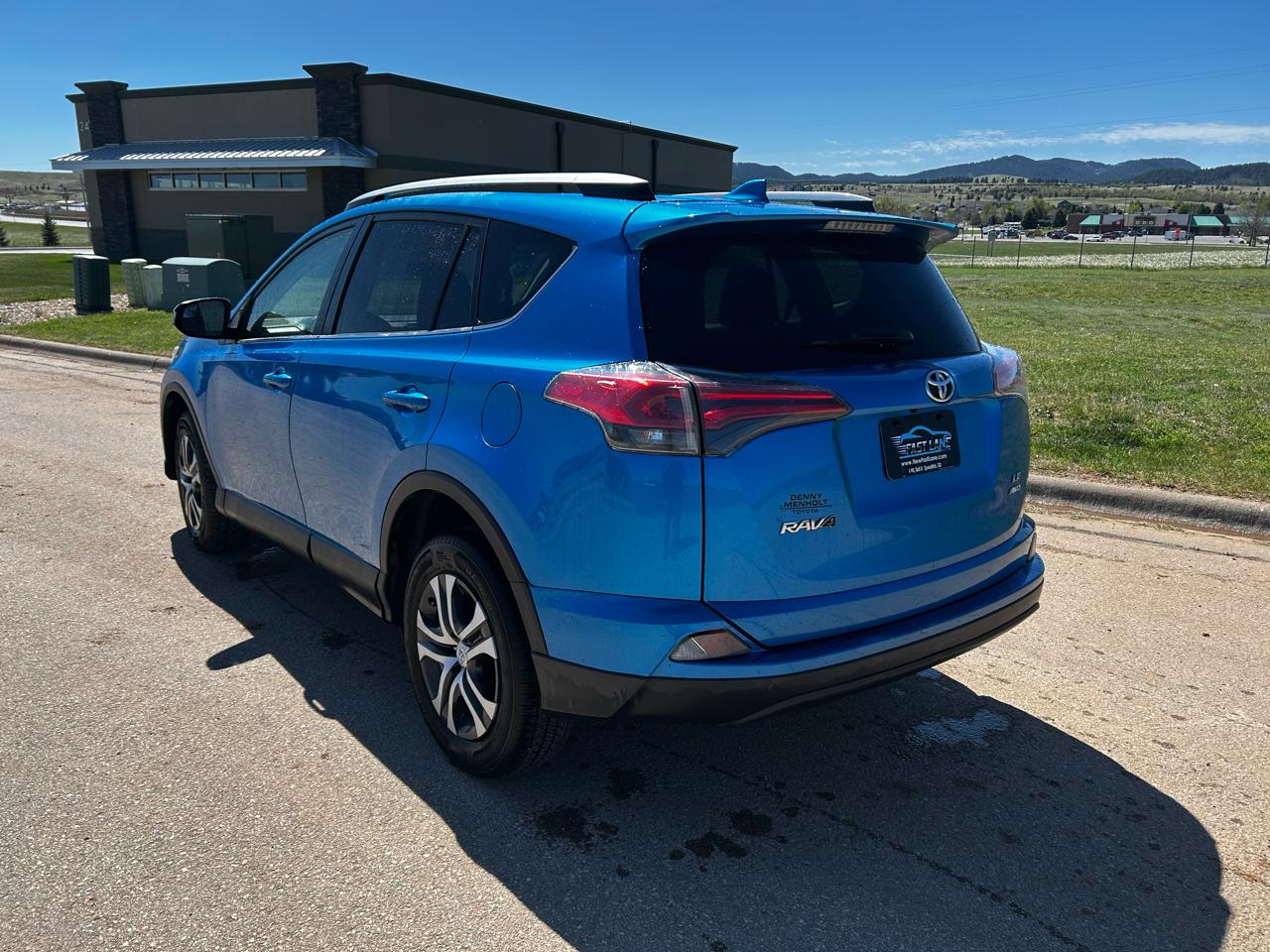Toyota RAV4 LE AWD 2016