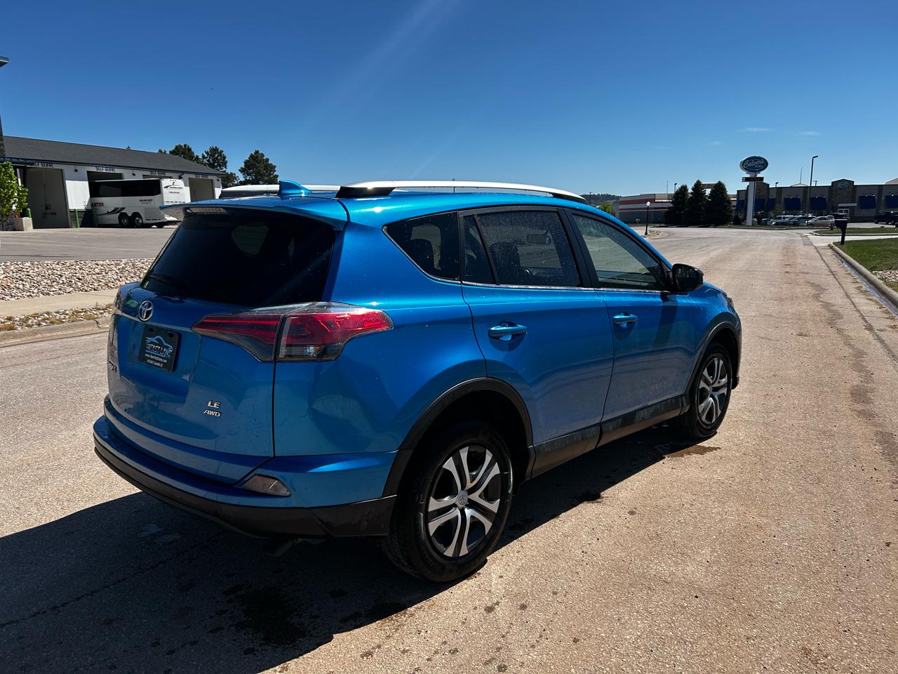 Toyota RAV4 LE AWD 2016