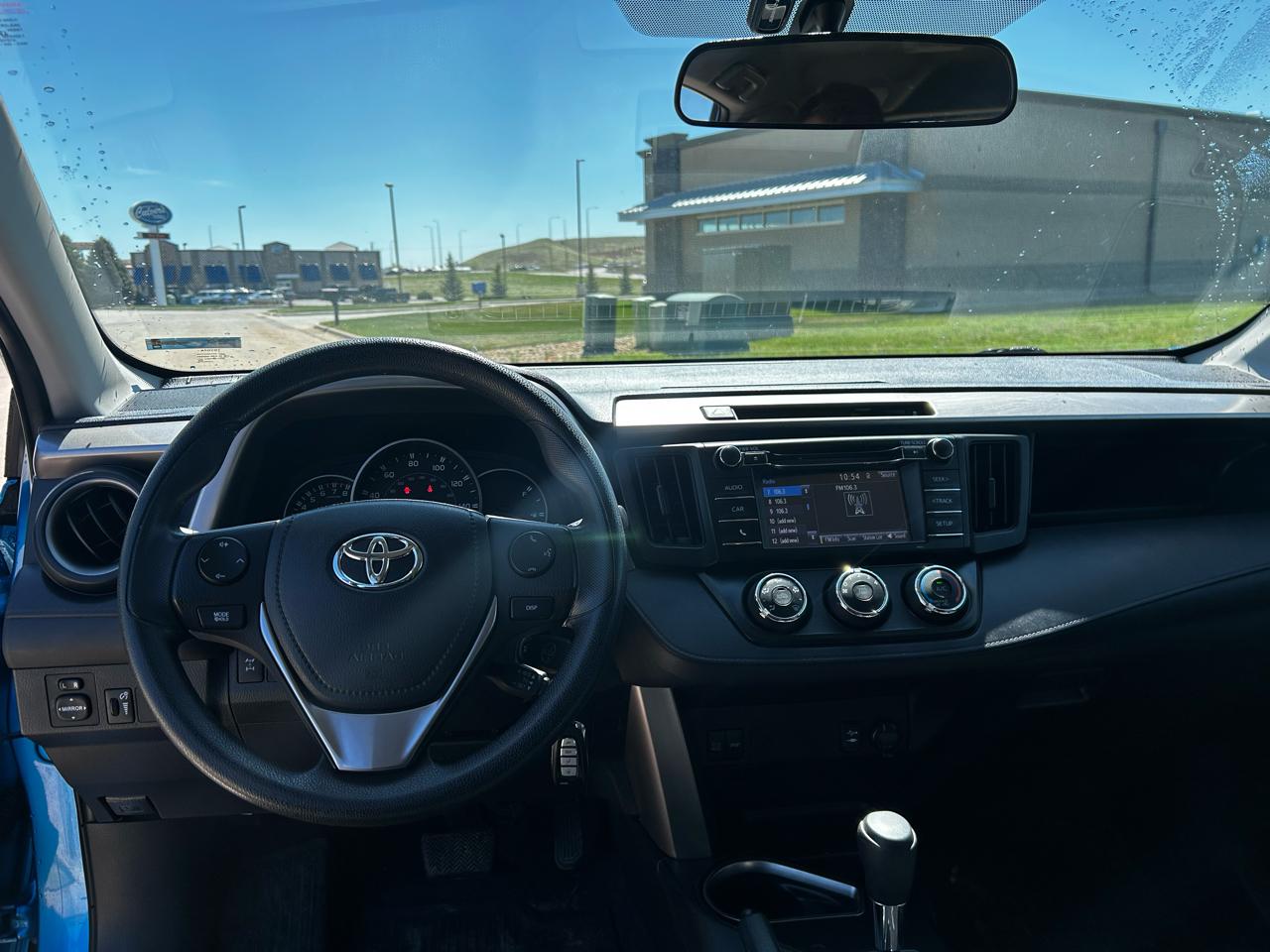Toyota RAV4 LE AWD 2016