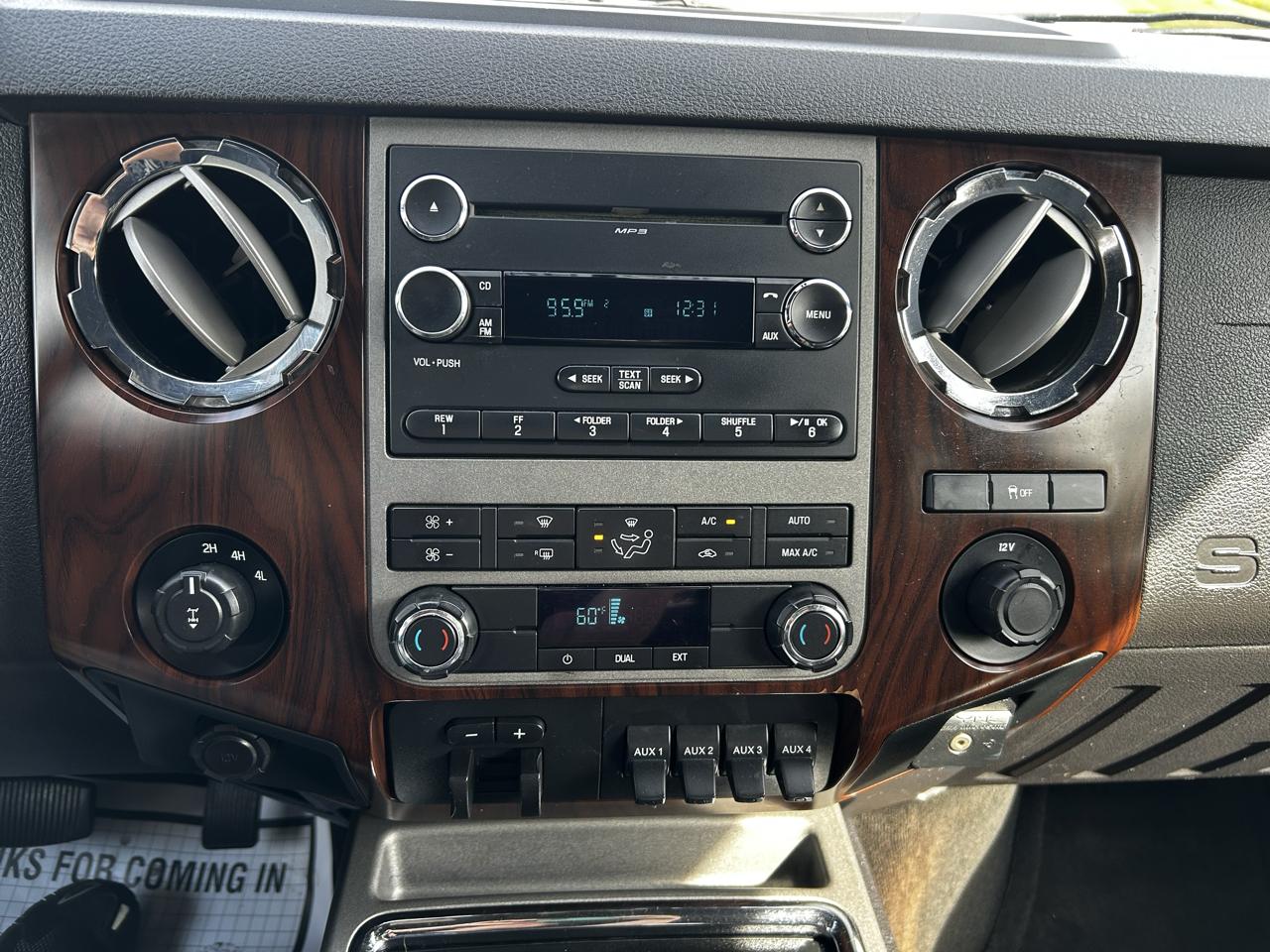 Ford F-250 SD Lariat Crew Cab 4WD 2012