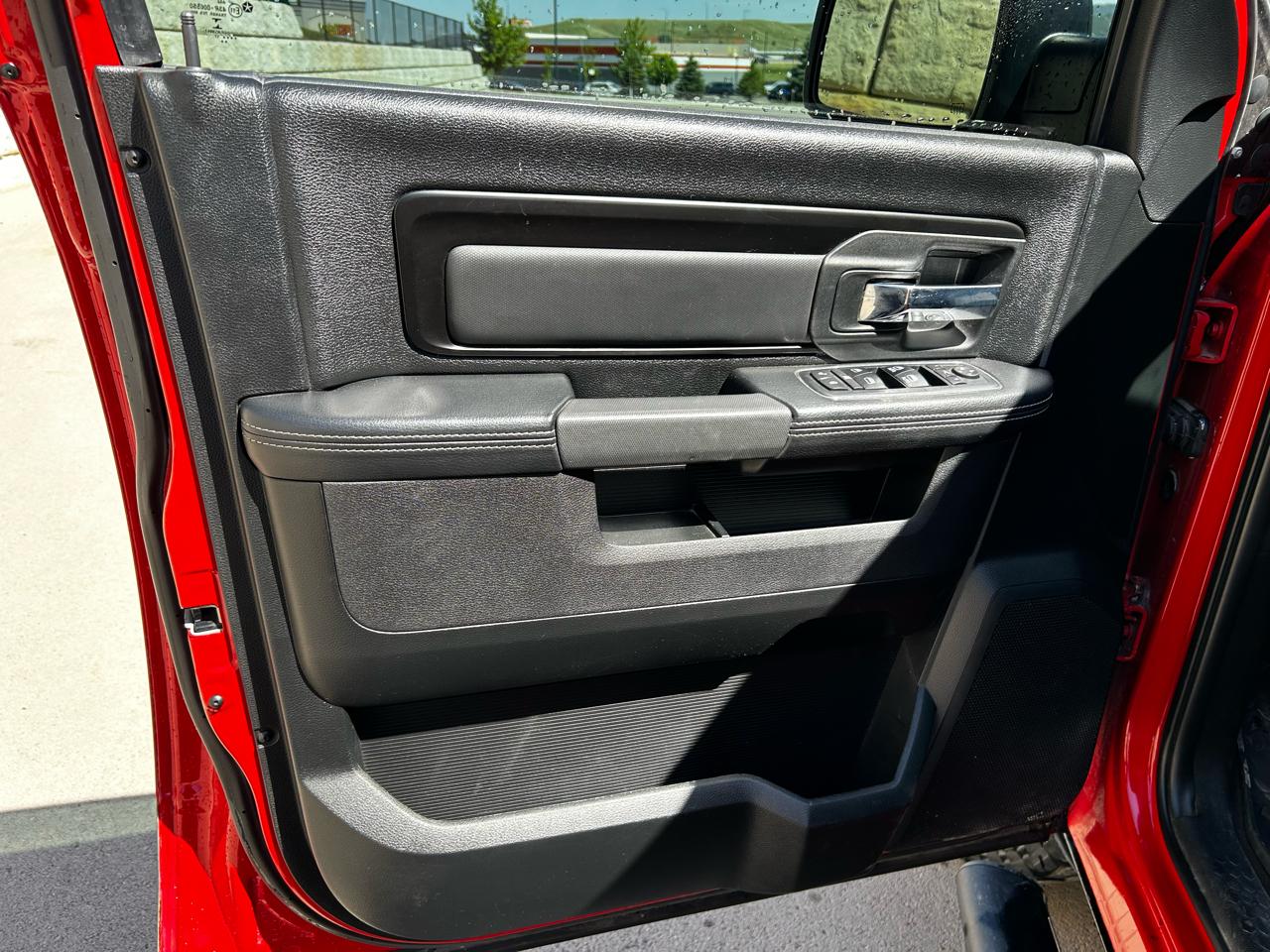 RAM 1500 Rebel Crew Cab SWB 4WD 2017