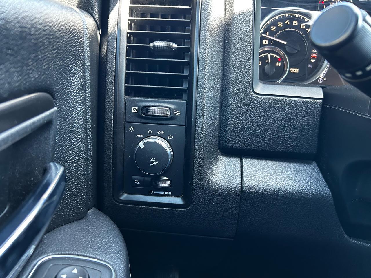 RAM 1500 Rebel Crew Cab SWB 4WD 2017