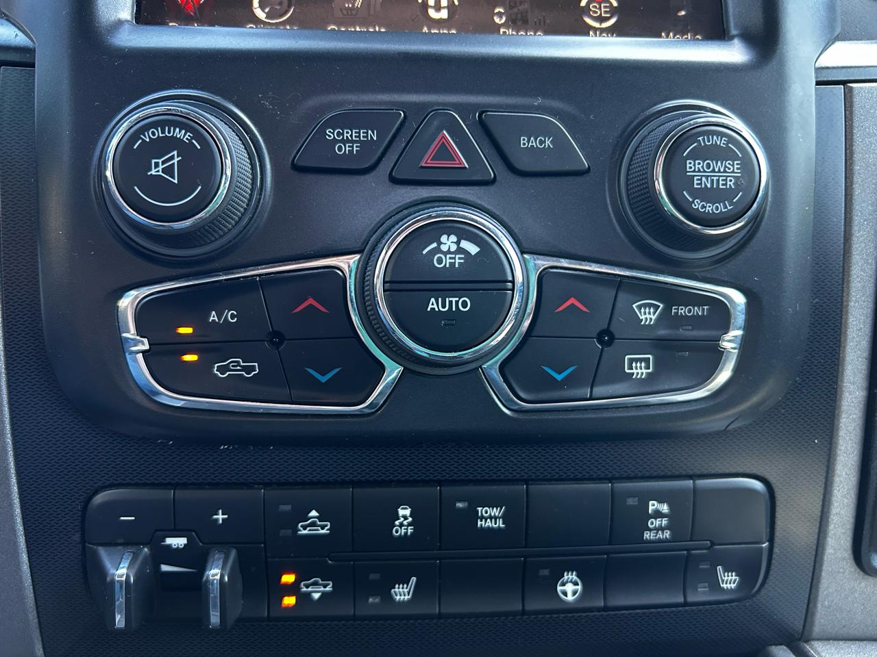 RAM 1500 Rebel Crew Cab SWB 4WD 2017