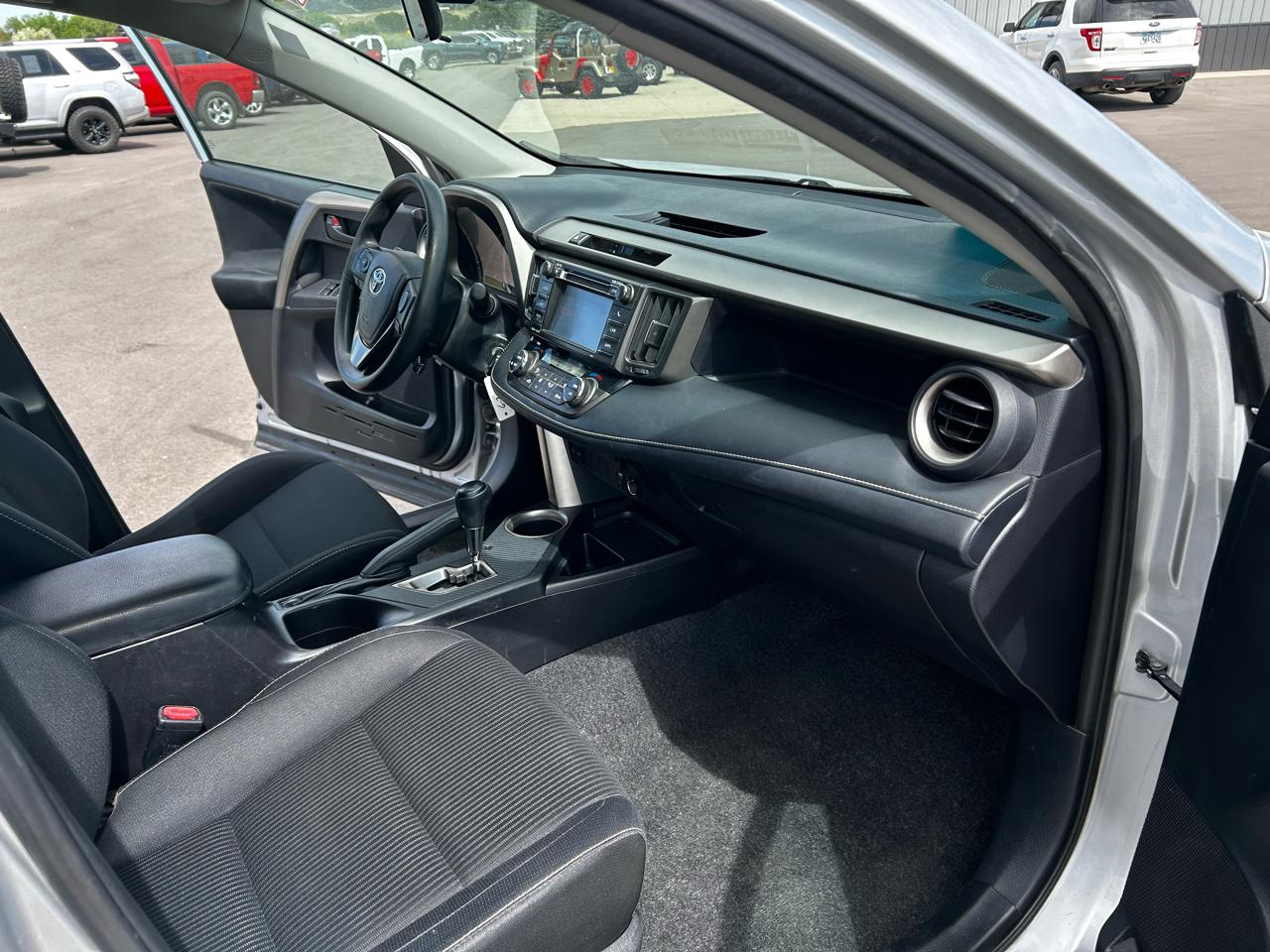 Toyota RAV4 XLE AWD 2013