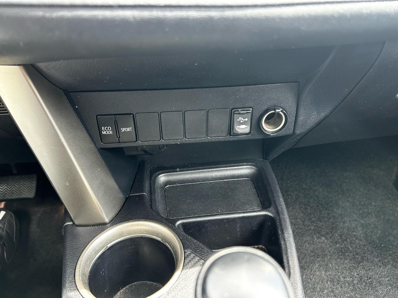 Toyota RAV4 XLE AWD 2013