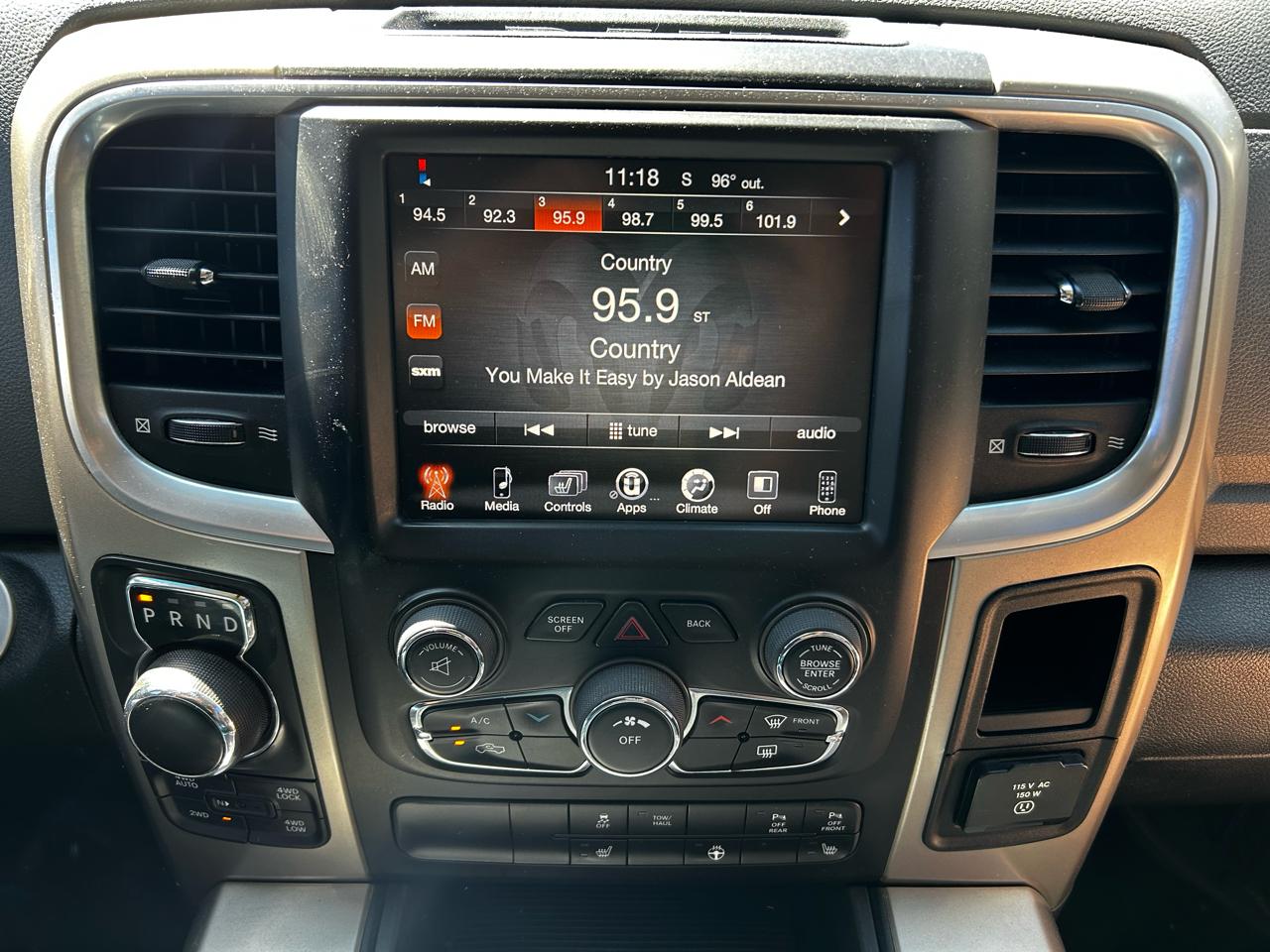 RAM 1500 SLT Crew Cab SWB 4WD 2014