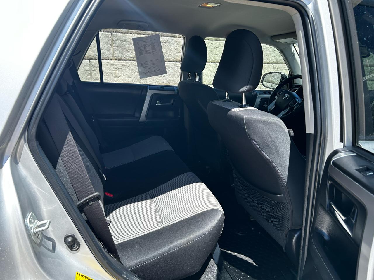 Toyota 4Runner SR5 4WD 2021