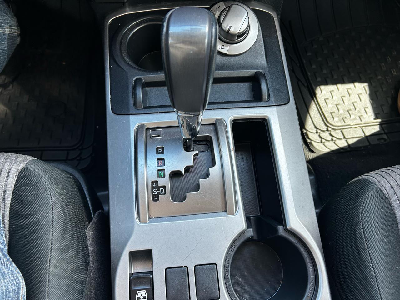 Toyota 4Runner SR5 4WD 2021
