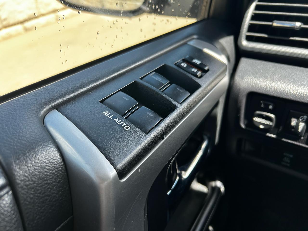 Toyota 4Runner SR5 4WD 2021