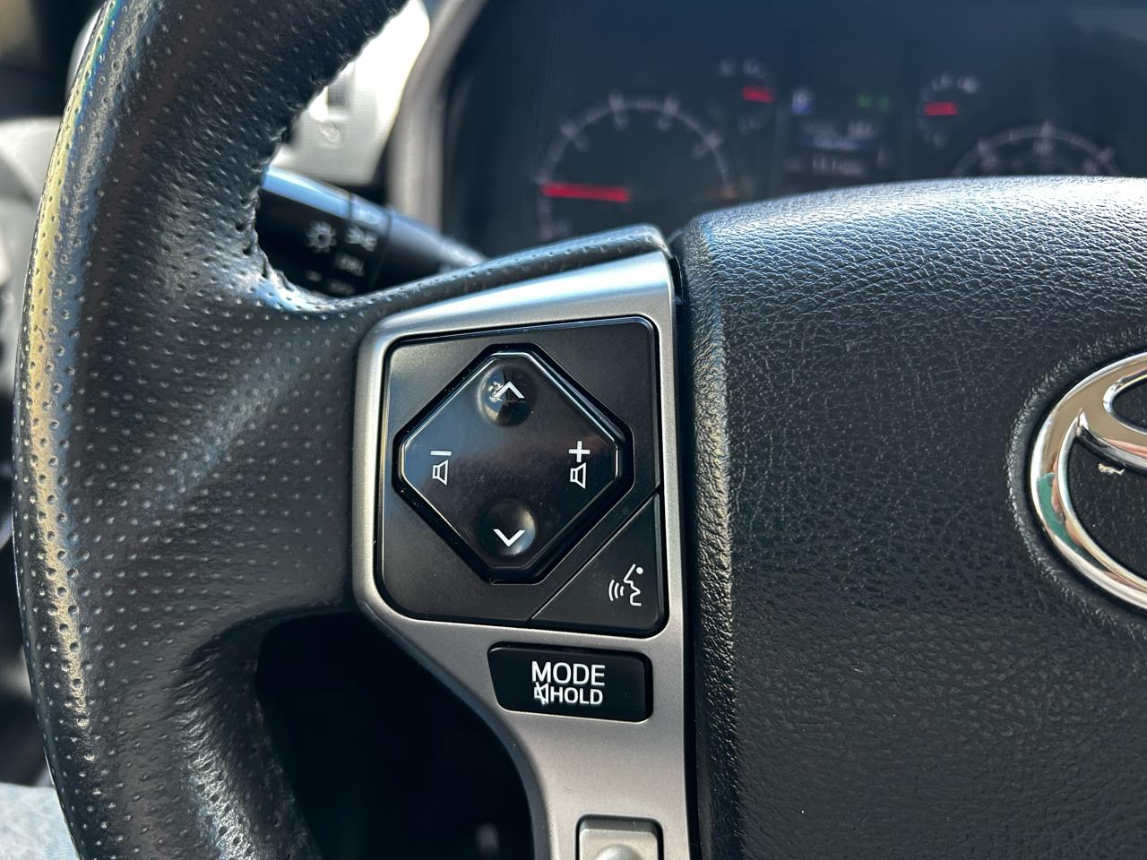 Toyota 4Runner SR5 4WD 2021