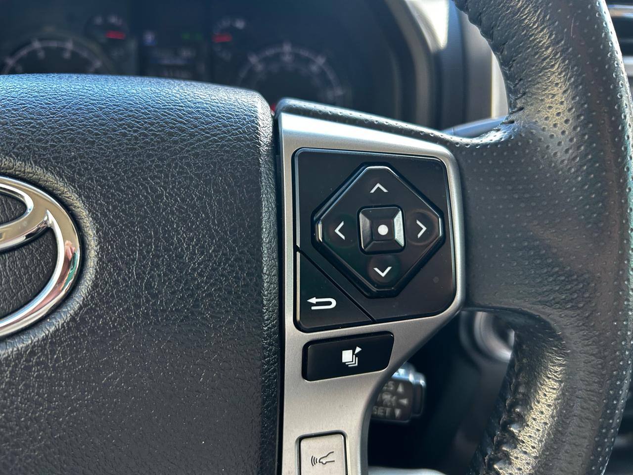 Toyota 4Runner SR5 4WD 2021