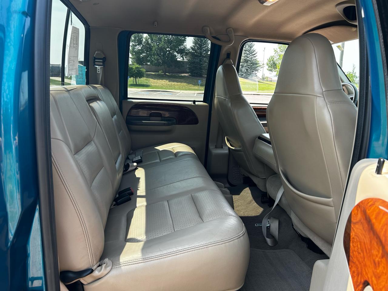 Ford F-350 SD Lariat Crew Cab Long Bed 4WD DRW 2001